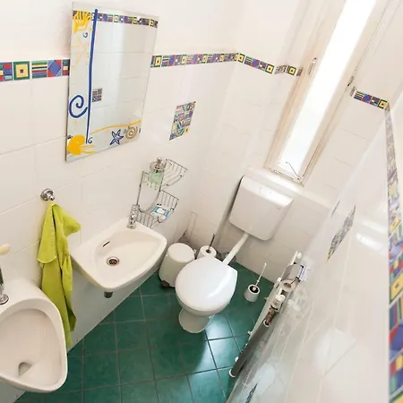 Homestay Schones, Hell Mobliertes 'zurich' In Nurnberg/gostenhof *